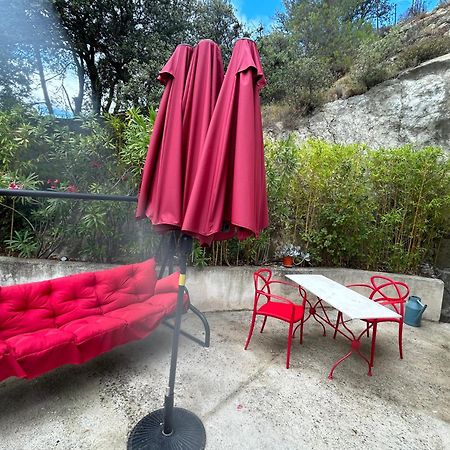 Maisonnette Entre Luberon Et Sainte Victoire La Bastidonne Esterno foto